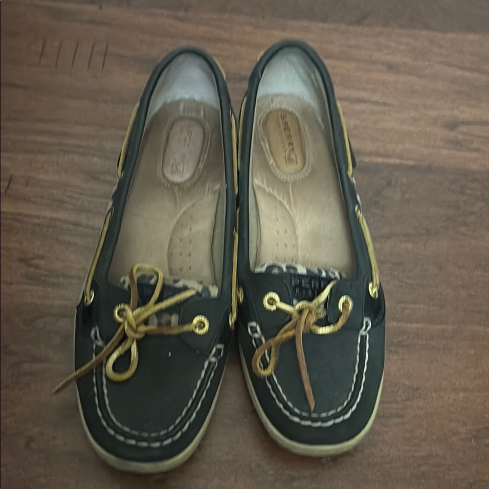 Sperry Black Boat Shoes with Brown Laces